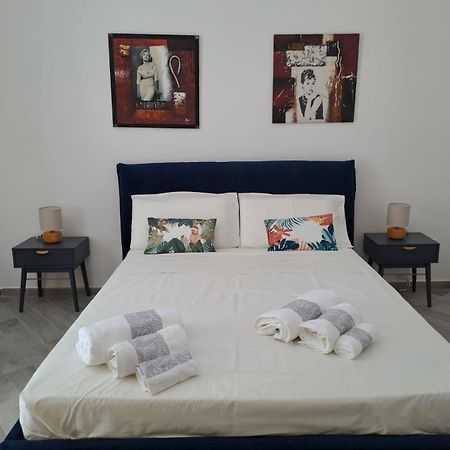 Travelers Cove - Quartieri Spagnoli เนเปิลส์ ภายนอก รูปภาพ