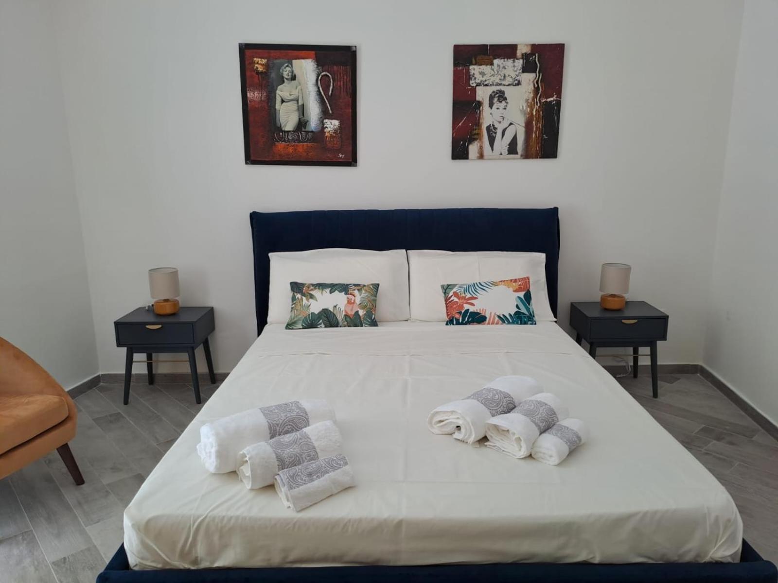 Travelers Cove - Quartieri Spagnoli เนเปิลส์ ภายนอก รูปภาพ
